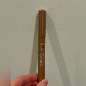 Brand New Quo Contour Stick in Shade Medium